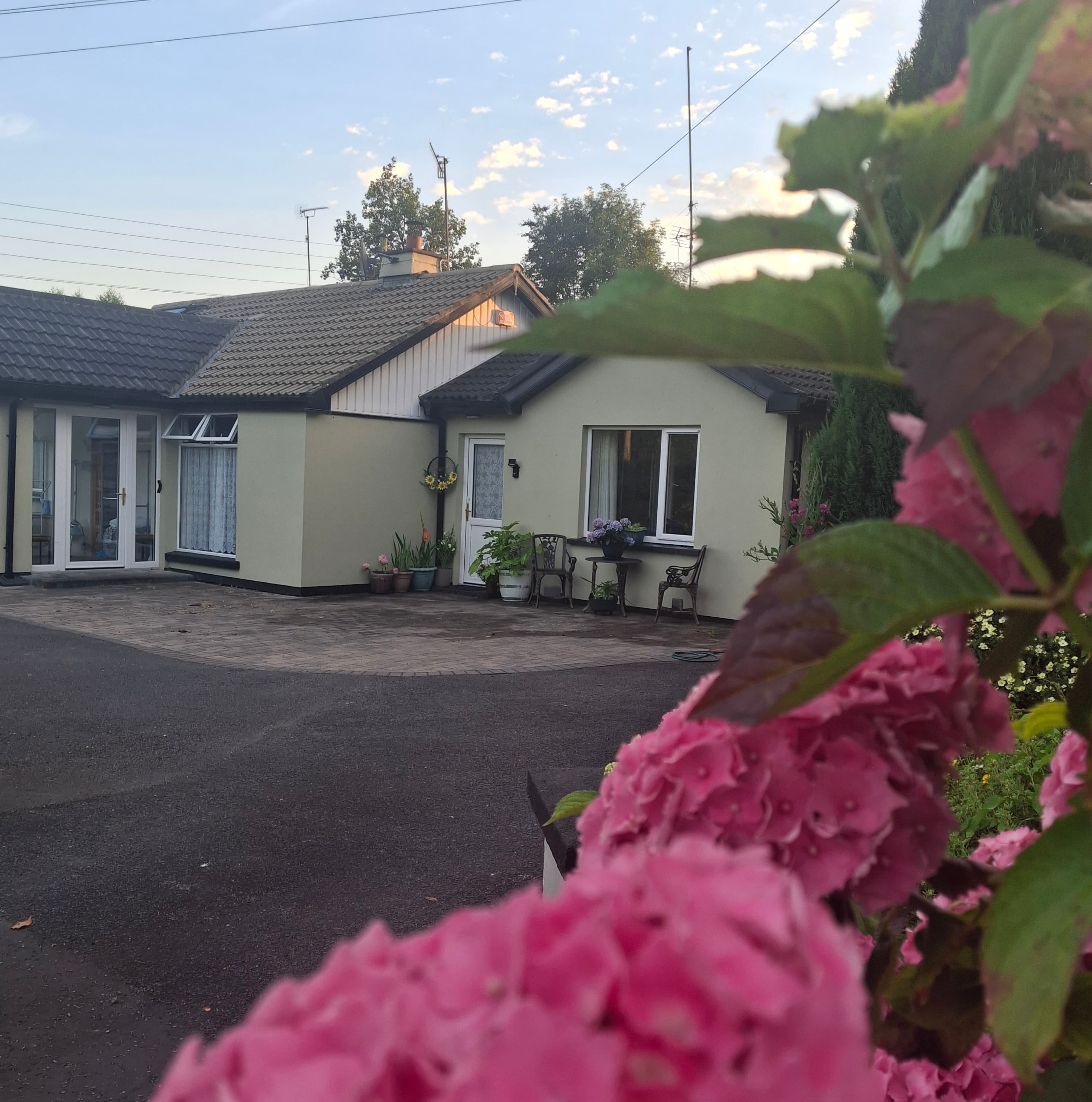 Kilmactrasna Cottage exterior
