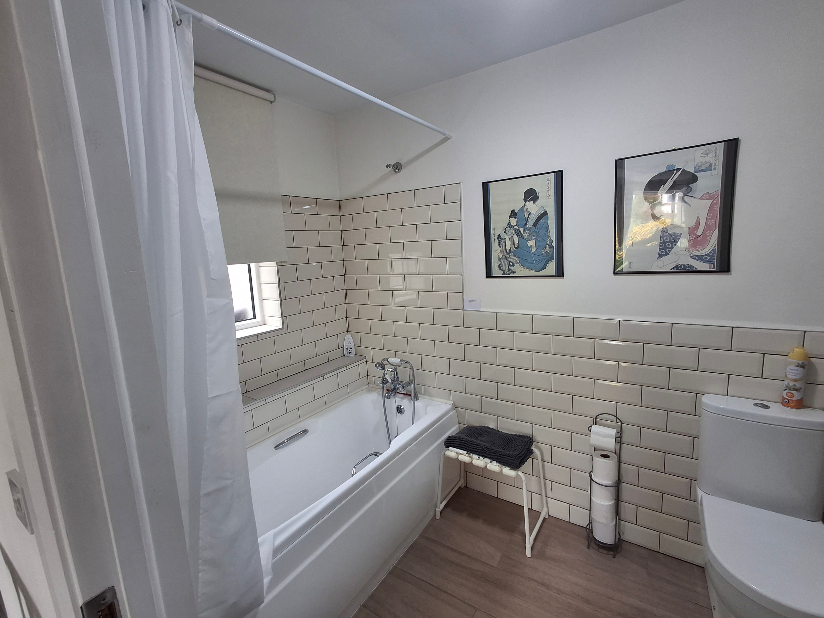 Room 1 — Bathroom with full bath