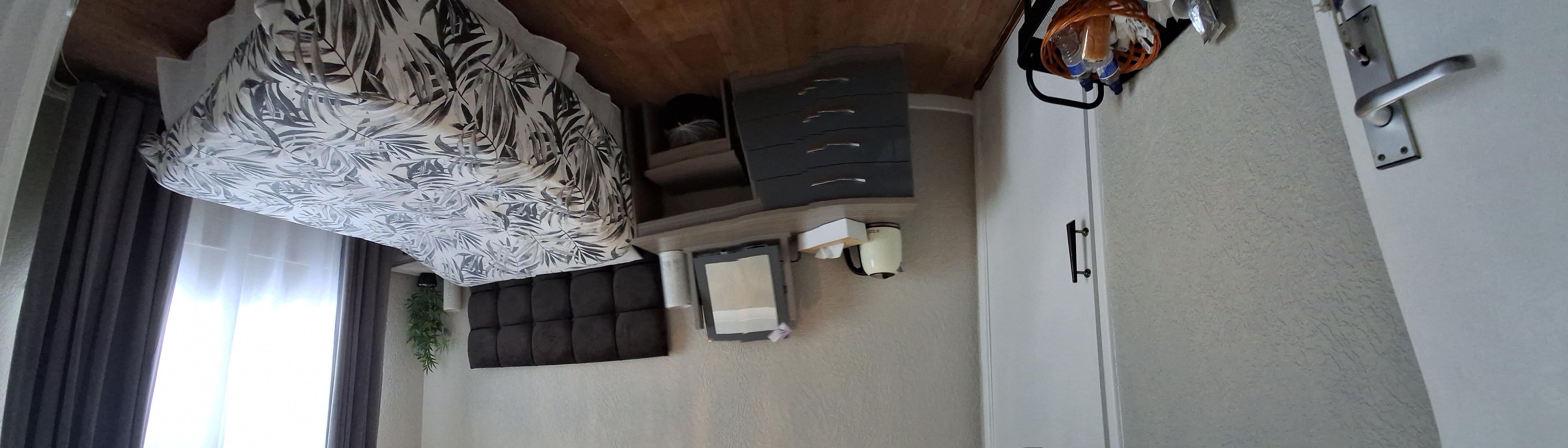 Room 2 wide view
